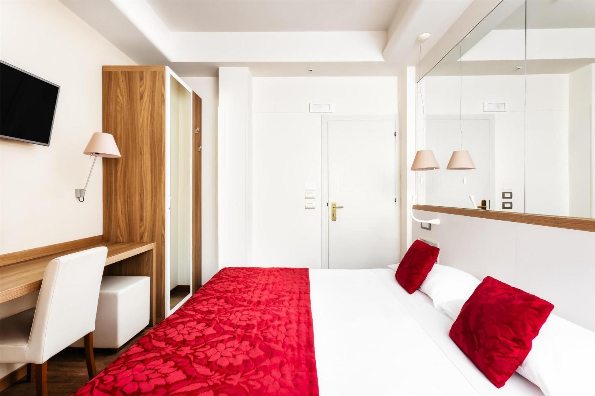 Western Nazionale Hotel 4*